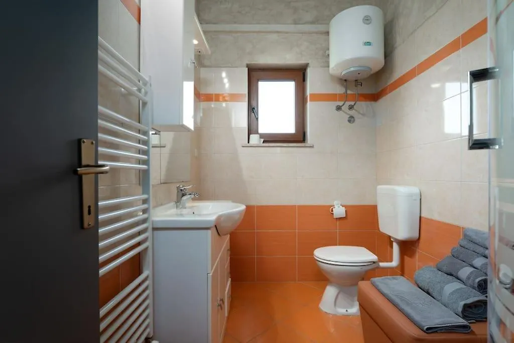 Apartment Apartman Ela VI Krsan
