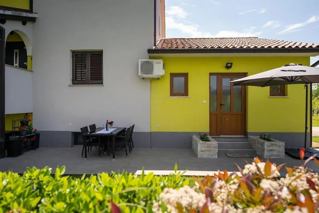 Apartman Ela VI Krsan